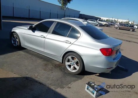 2015 BMW 328I xDrive z USA, uszkodzony, nr VIN WBA3B3C51FJ983819